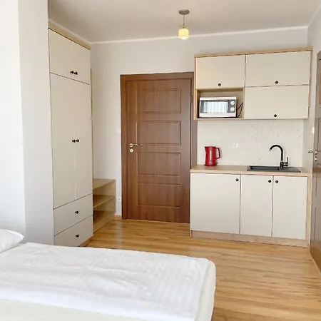 Jaskolka * Владыславово