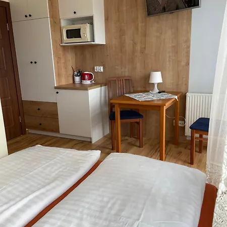 Jaskolka * Владыславово