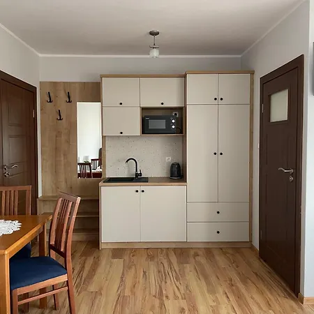 Jaskolka * Władysławowo