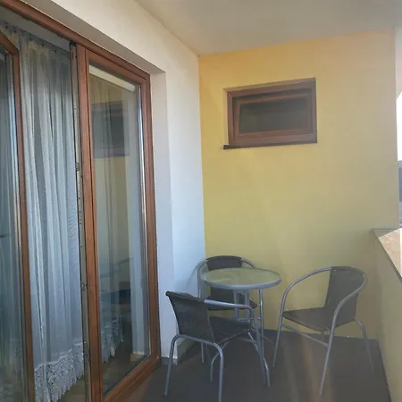 Jaskolka Проживание в семье *