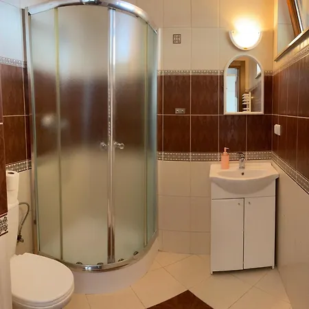 Jaskolka Проживание в семье *