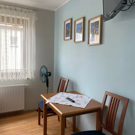 Jaskolka Проживание в семье